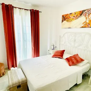 La Pimentera Centro Histórico · 2 En El Casco Antiguo Apartamento Marbella